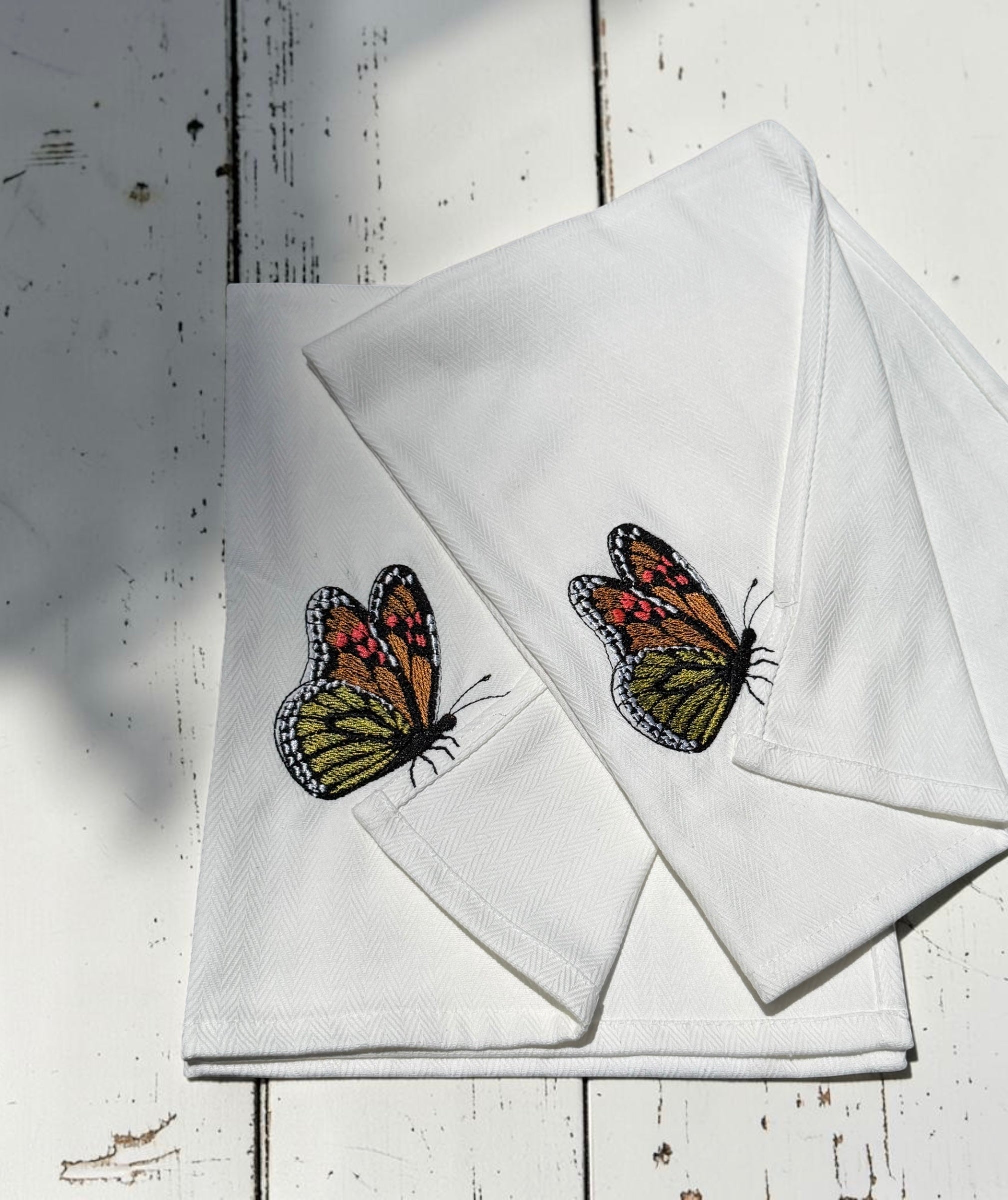 Embroidered Peek-A-Boo Animal Dish Towels – Farmhouse Kitchen Towels – Pig, Duck, Bunny, Butterfly & Crab Designs